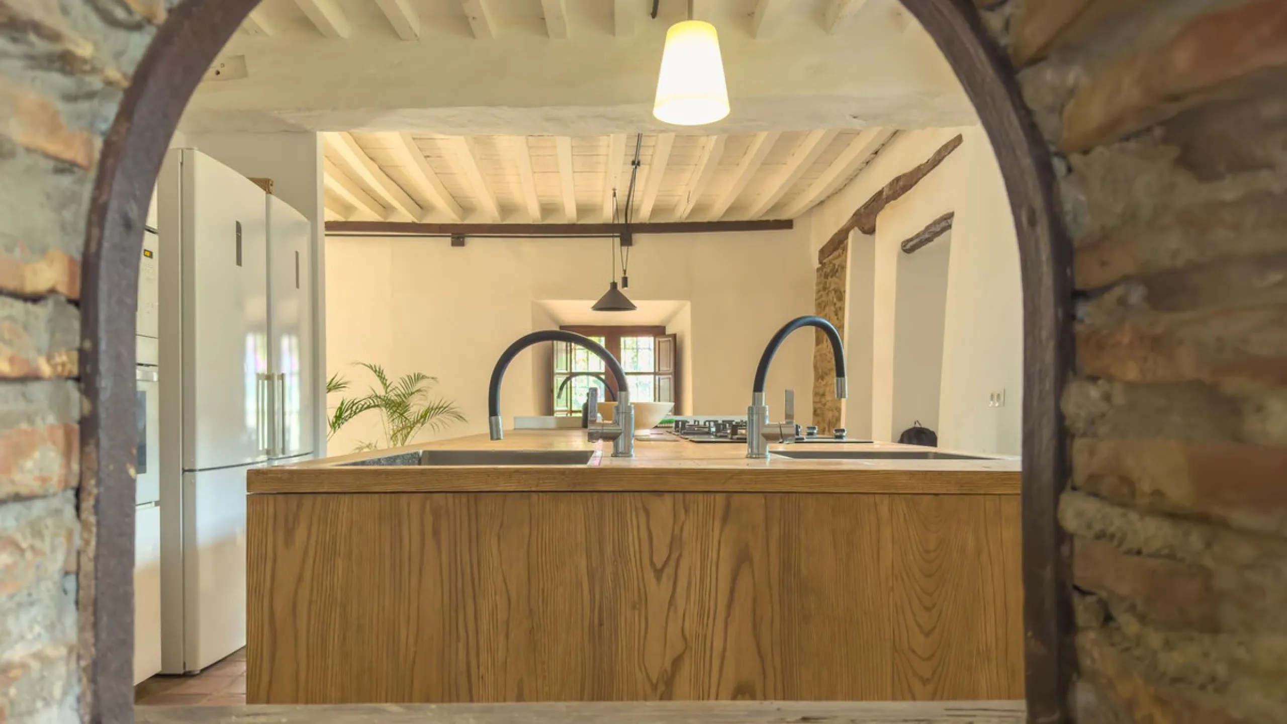House - Finca - Cortijo в продаже в Málaga, Málaga. В доме 8 спален и 8 ванных комнат. Площадь дома 999 м². Площадь участка 3800 м²