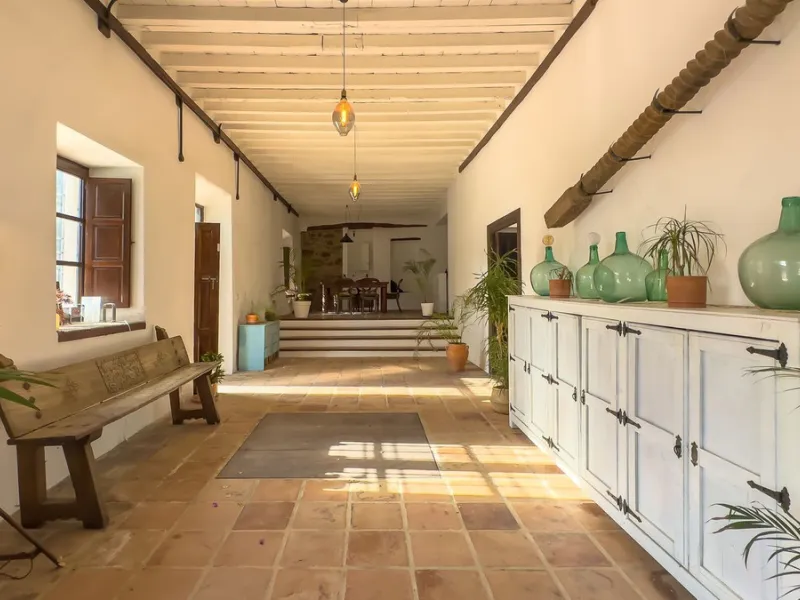 House - Finca - Cortijo в продаже в Málaga, Málaga. В доме 8 спален и 8 ванных комнат. Площадь дома 999 м². Площадь участка 3800 м²