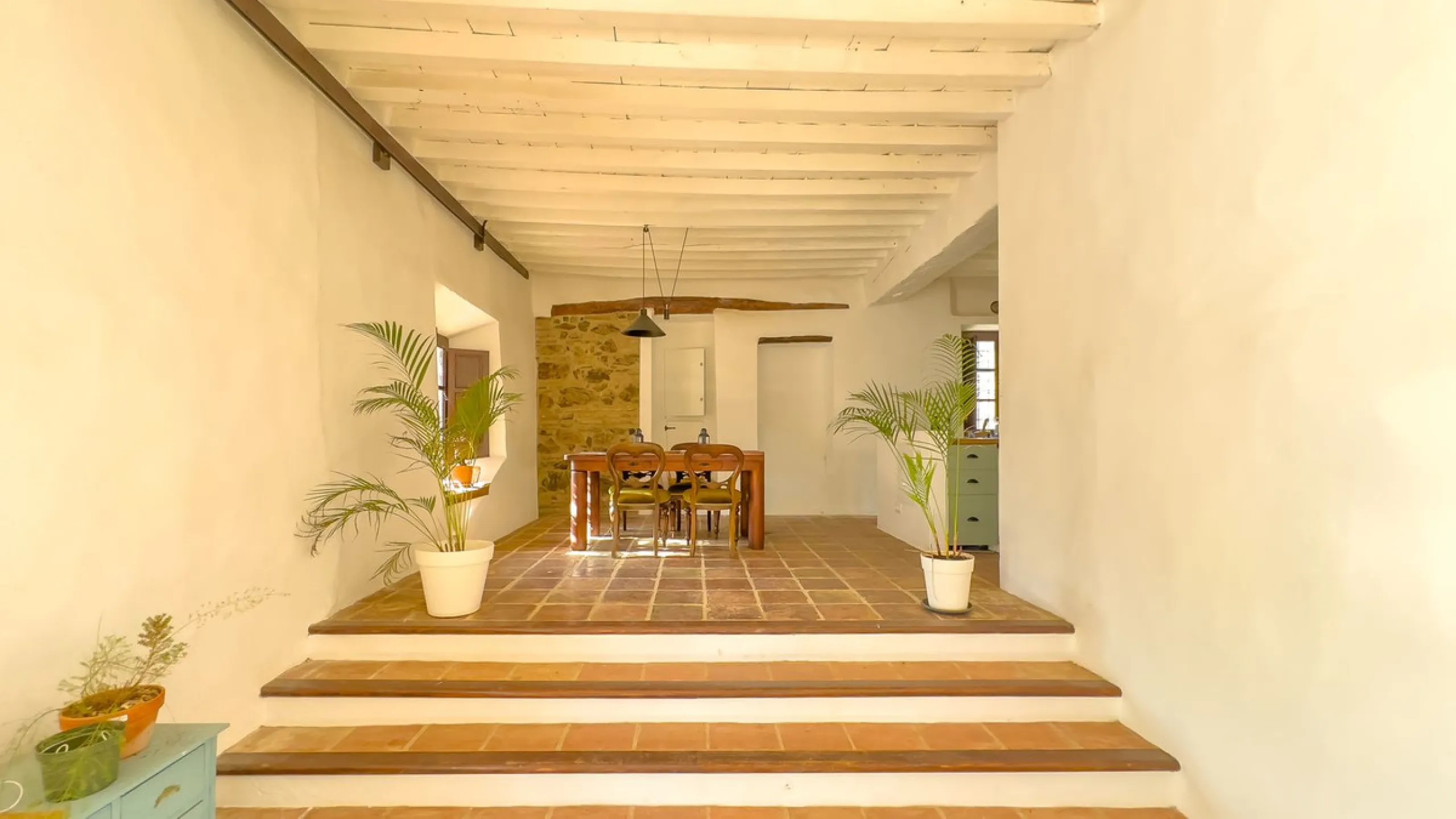 House - Finca - Cortijo в продаже в Málaga, Málaga. В доме 8 спален и 8 ванных комнат. Площадь дома 999 м². Площадь участка 3800 м²