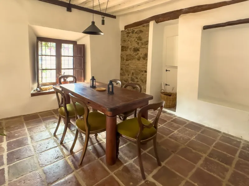 House - Finca - Cortijo в продаже в Málaga, Málaga. В доме 8 спален и 8 ванных комнат. Площадь дома 999 м². Площадь участка 3800 м²