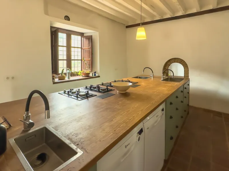 House - Finca - Cortijo в продаже в Málaga, Málaga. В доме 8 спален и 8 ванных комнат. Площадь дома 999 м². Площадь участка 3800 м²