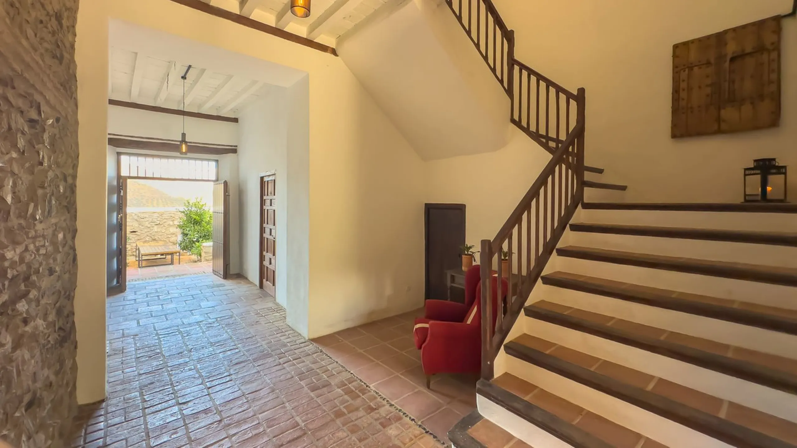House - Finca - Cortijo в продаже в Málaga, Málaga. В доме 8 спален и 8 ванных комнат. Площадь дома 999 м². Площадь участка 3800 м²