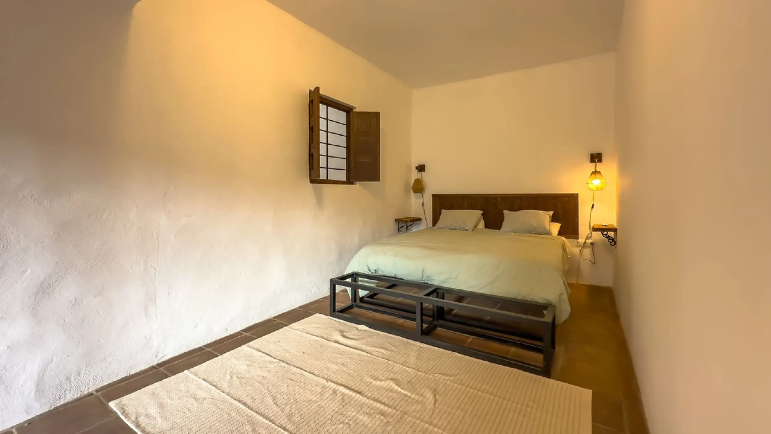 House - Finca - Cortijo в продаже в Málaga, Málaga. В доме 8 спален и 8 ванных комнат. Площадь дома 999 м². Площадь участка 3800 м²