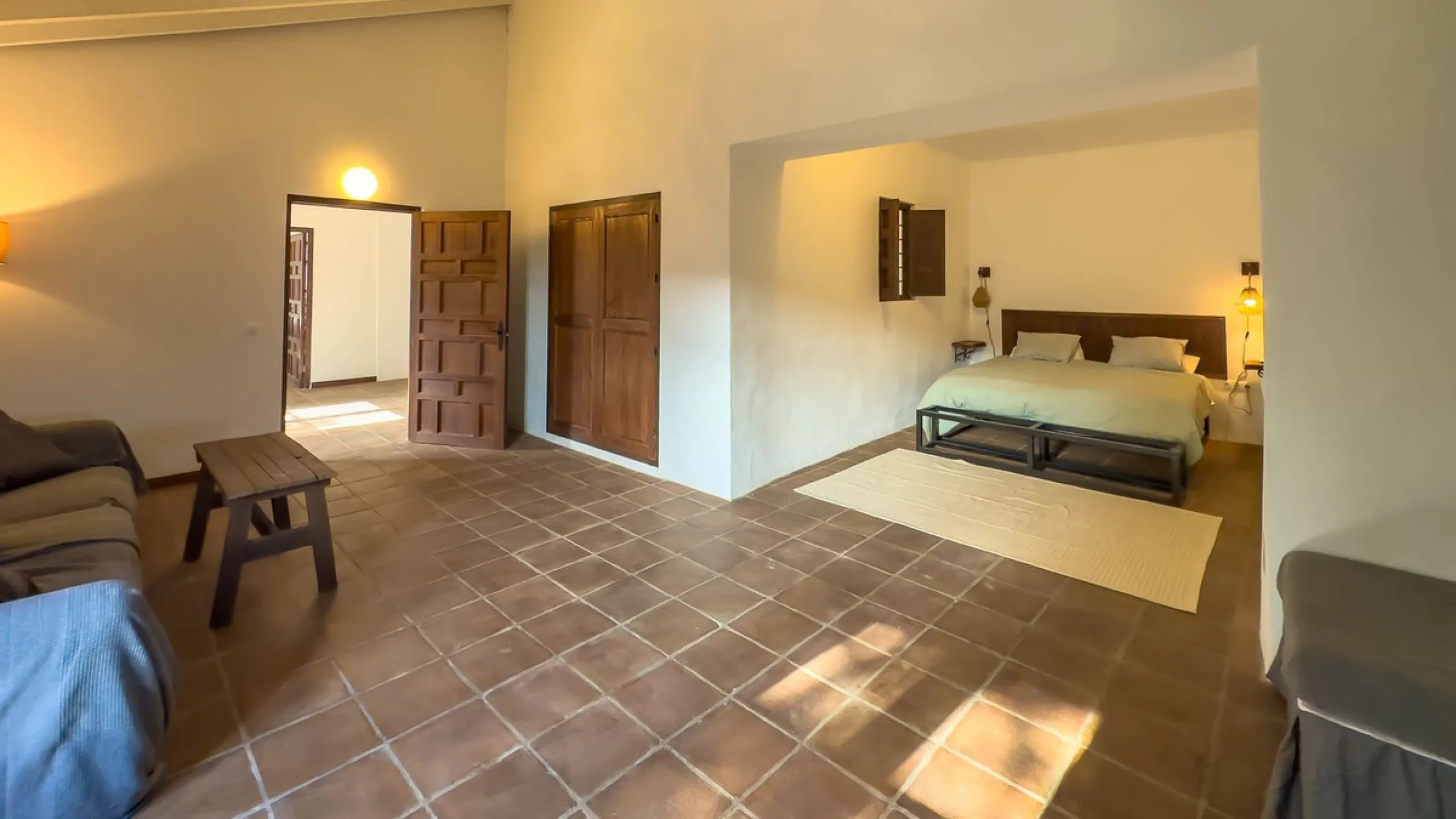 House - Finca - Cortijo в продаже в Málaga, Málaga. В доме 8 спален и 8 ванных комнат. Площадь дома 999 м². Площадь участка 3800 м²