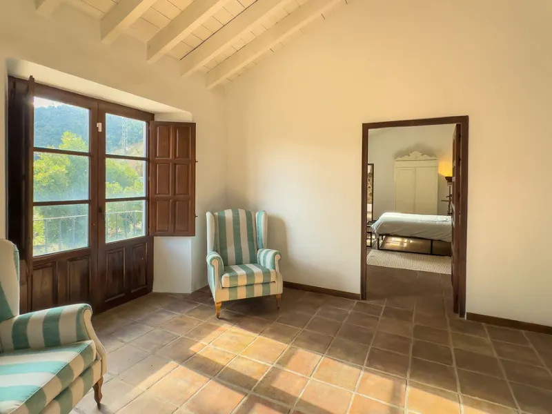 House - Finca - Cortijo в продаже в Málaga, Málaga. В доме 8 спален и 8 ванных комнат. Площадь дома 999 м². Площадь участка 3800 м²