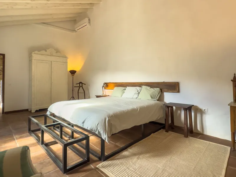 House - Finca - Cortijo в продаже в Málaga, Málaga. В доме 8 спален и 8 ванных комнат. Площадь дома 999 м². Площадь участка 3800 м²