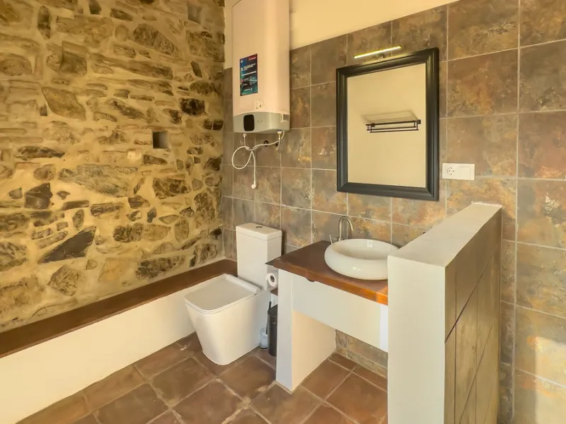 House - Finca - Cortijo в продаже в Málaga, Málaga. В доме 8 спален и 8 ванных комнат. Площадь дома 999 м². Площадь участка 3800 м²