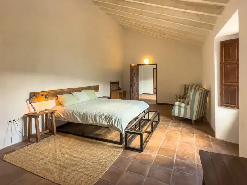 House - Finca - Cortijo в продаже в Málaga, Málaga. В доме 8 спален и 8 ванных комнат. Площадь дома 999 м². Площадь участка 3800 м²