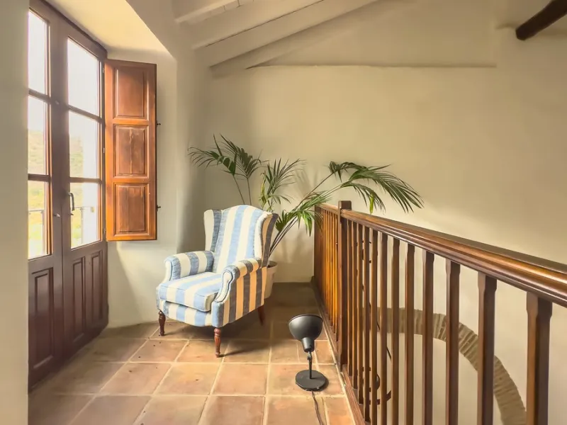 House - Finca - Cortijo в продаже в Málaga, Málaga. В доме 8 спален и 8 ванных комнат. Площадь дома 999 м². Площадь участка 3800 м²