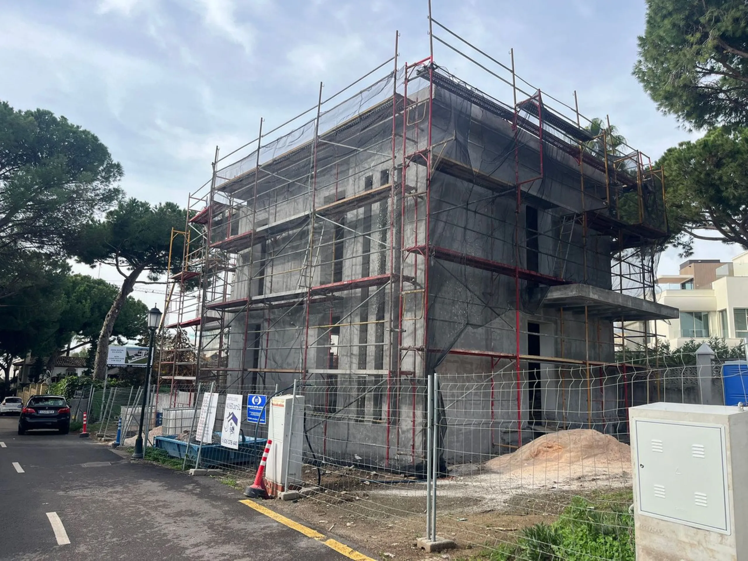 New Build Villa 500m from the Beach – Marbella