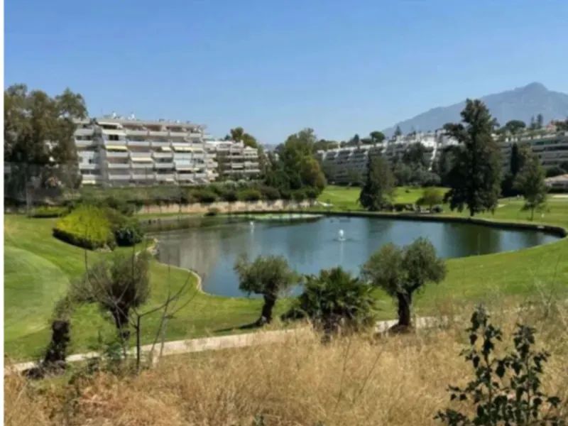 Urban Plot with Completed Project and Building Permit in Effect – Guadalmina Golf Course Frontline