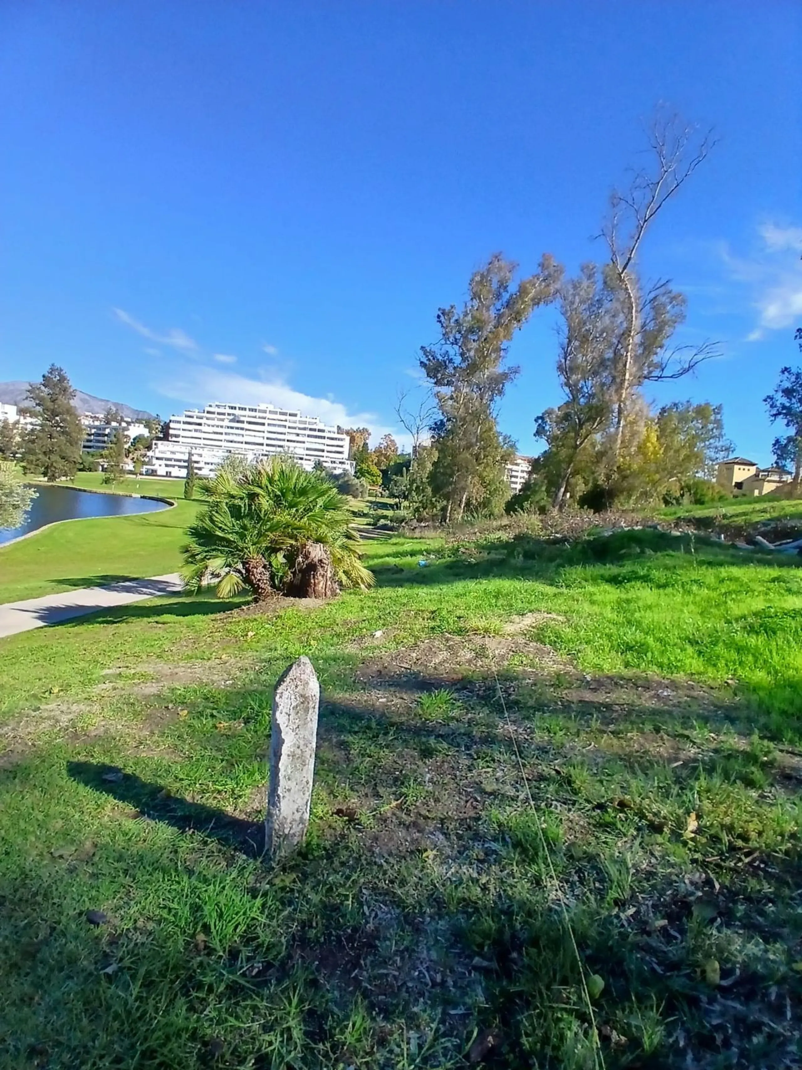 Urban Plot with Completed Project and Building Permit in Effect – Guadalmina Golf Course Frontline