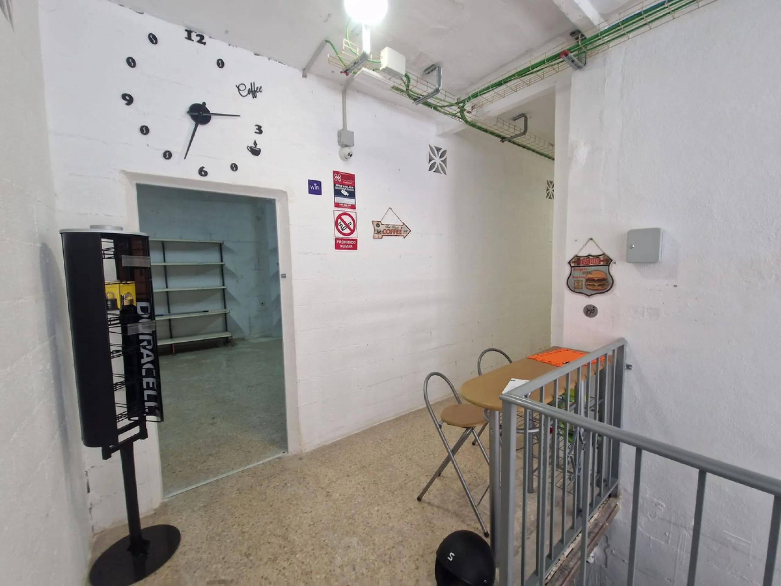 Unique Investment Opportunity in Fuengirola – Commercial Premises with Storage Unit Project and License