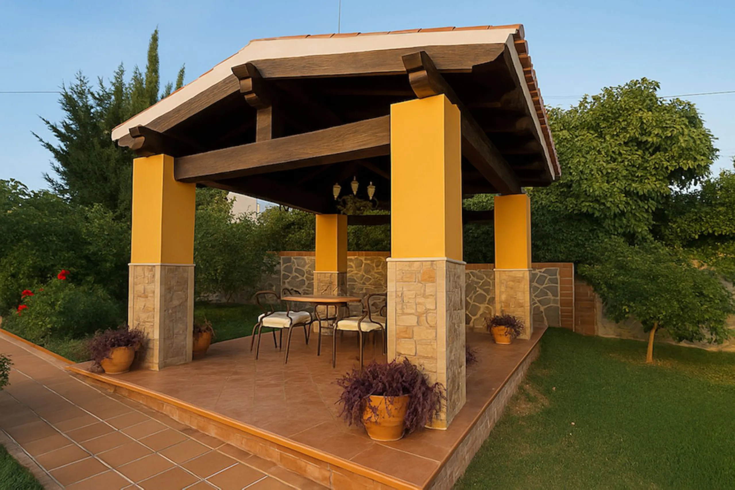 House - Detached Villa в продаже в Torremolinos, Málaga. В доме 3 спален и 3 ванных комнат. Площадь дома 263 м². Площадь участка 913 м²