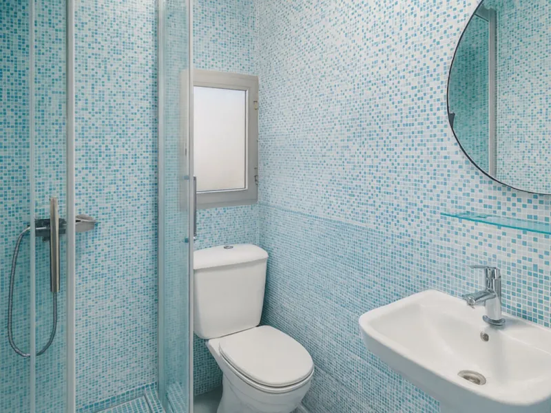 House - Detached Villa в продаже в Torremolinos, Málaga. В доме 3 спален и 3 ванных комнат. Площадь дома 263 м². Площадь участка 913 м²
