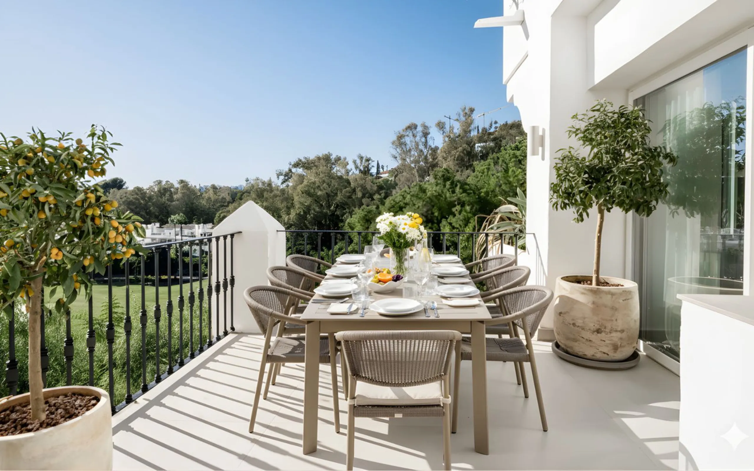 Apartment - Duplex в продаже в Benahavís, Málaga. В доме 3 спален и 4 ванных комнат. Площадь дома 167 м²