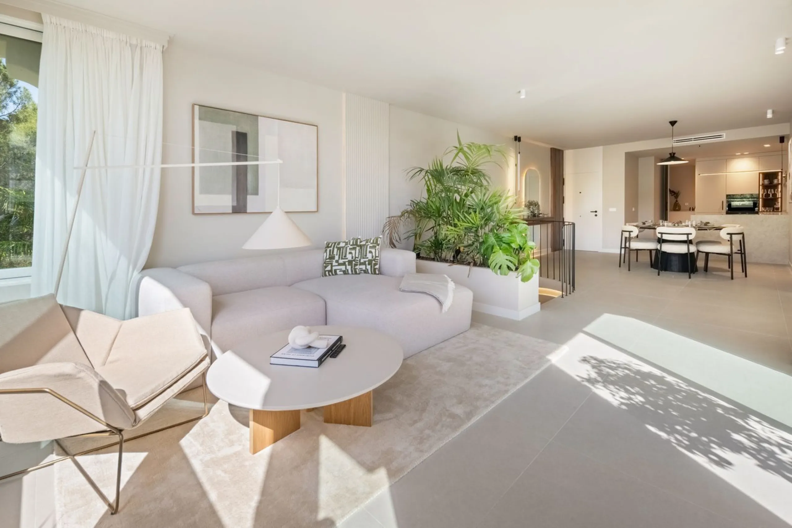 Apartment - Duplex в продаже в Benahavís, Málaga. В доме 3 спален и 4 ванных комнат. Площадь дома 167 м²