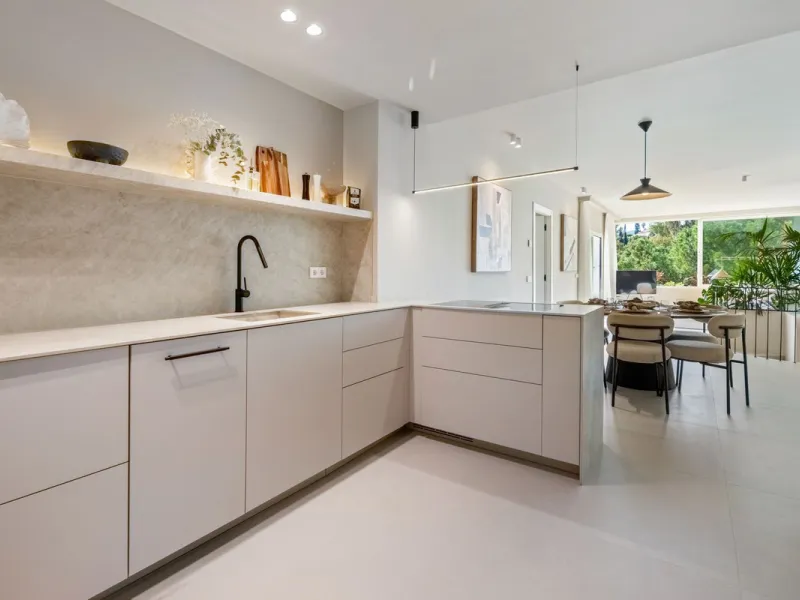 Apartment - Duplex в продаже в Benahavís, Málaga. В доме 3 спален и 4 ванных комнат. Площадь дома 167 м²