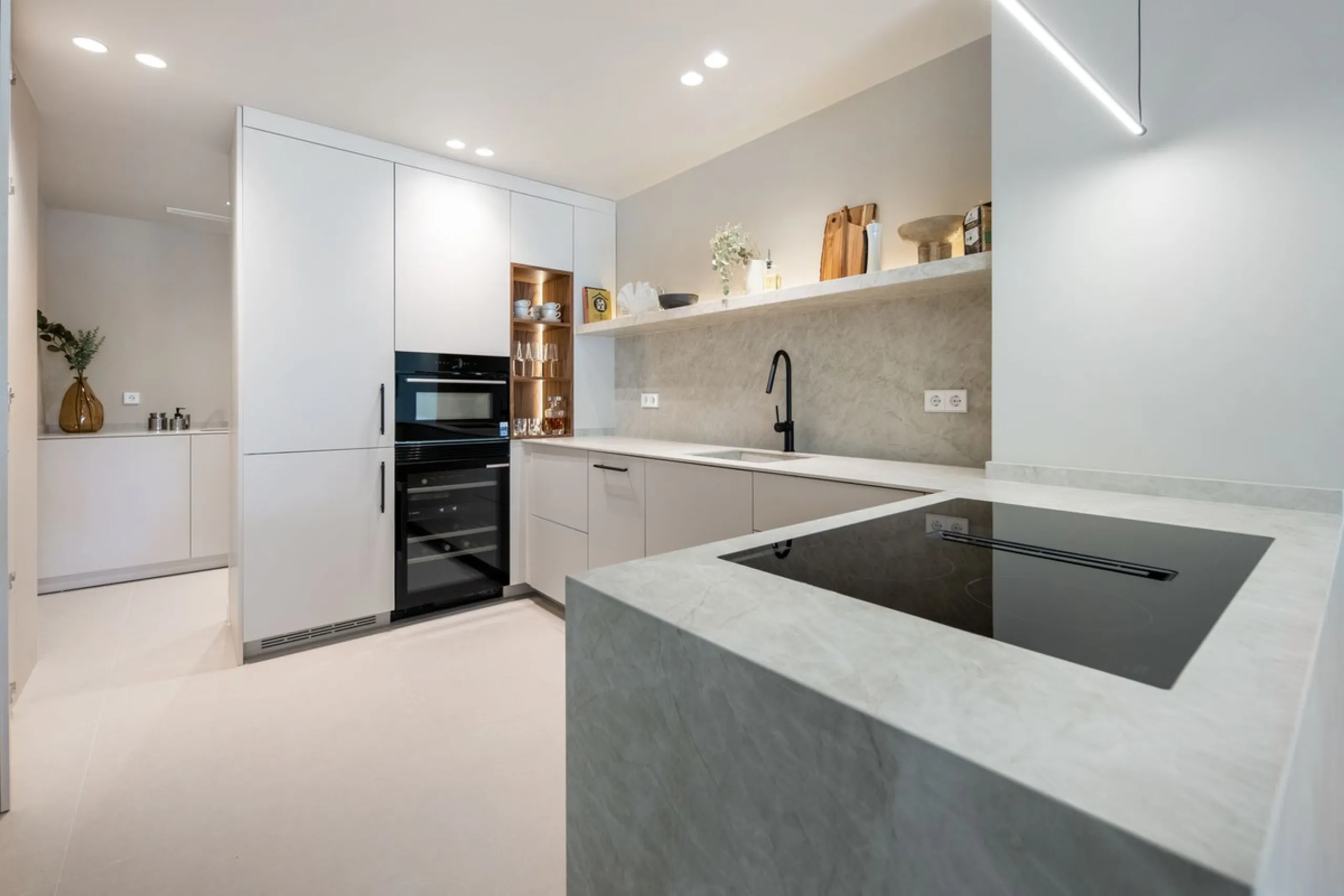 Apartment - Duplex в продаже в Benahavís, Málaga. В доме 3 спален и 4 ванных комнат. Площадь дома 167 м²