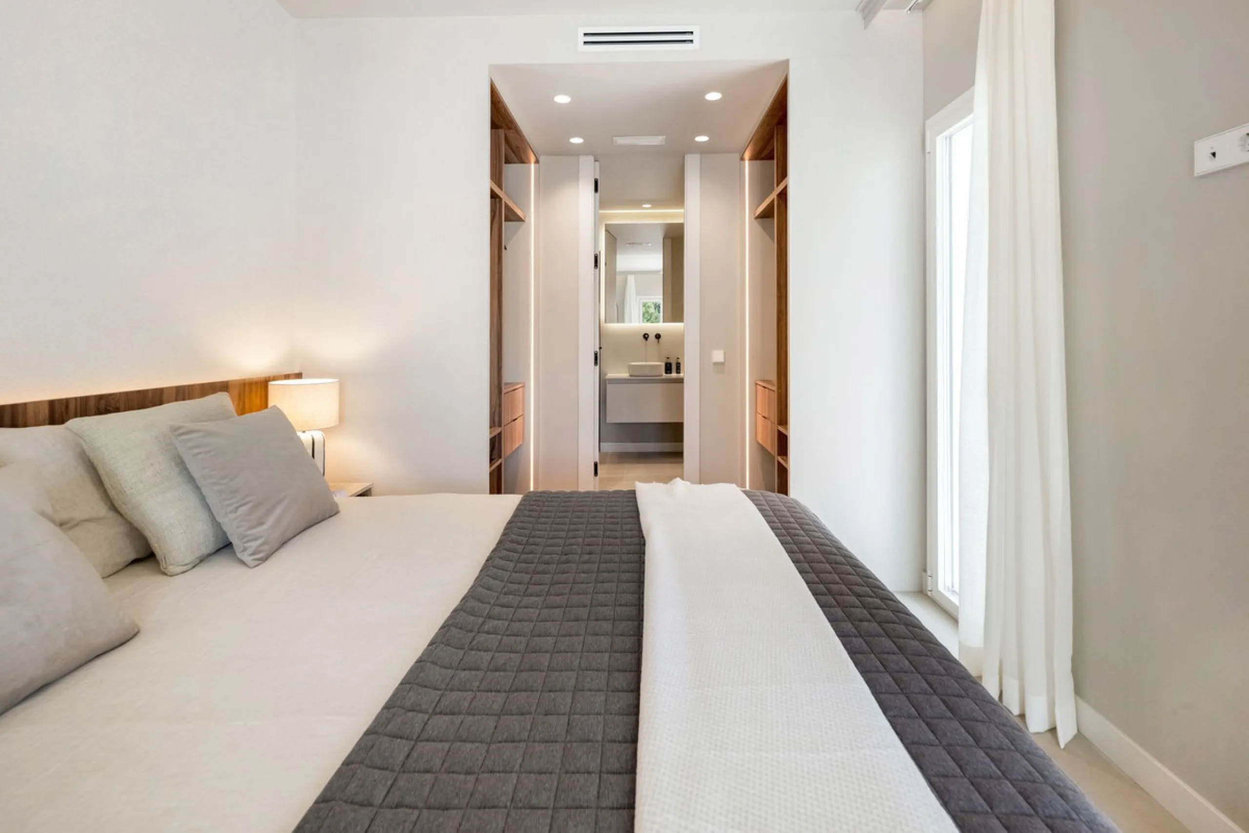 Apartment - Duplex в продаже в Benahavís, Málaga. В доме 3 спален и 4 ванных комнат. Площадь дома 167 м²