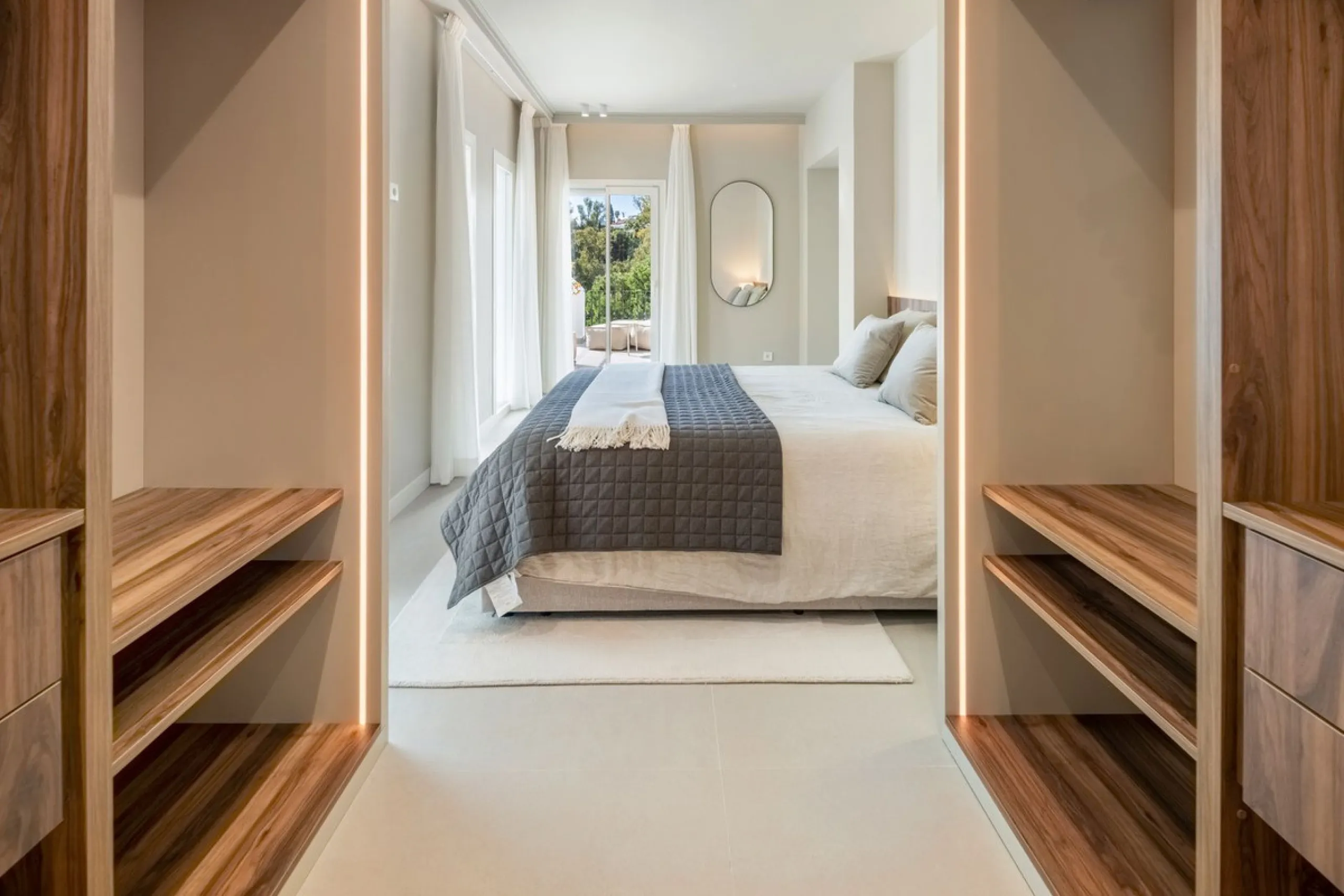 Apartment - Duplex в продаже в Benahavís, Málaga. В доме 3 спален и 4 ванных комнат. Площадь дома 167 м²