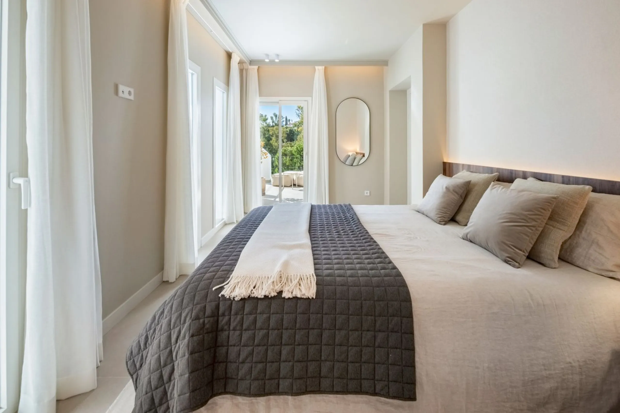 Apartment - Duplex в продаже в Benahavís, Málaga. В доме 3 спален и 4 ванных комнат. Площадь дома 167 м²