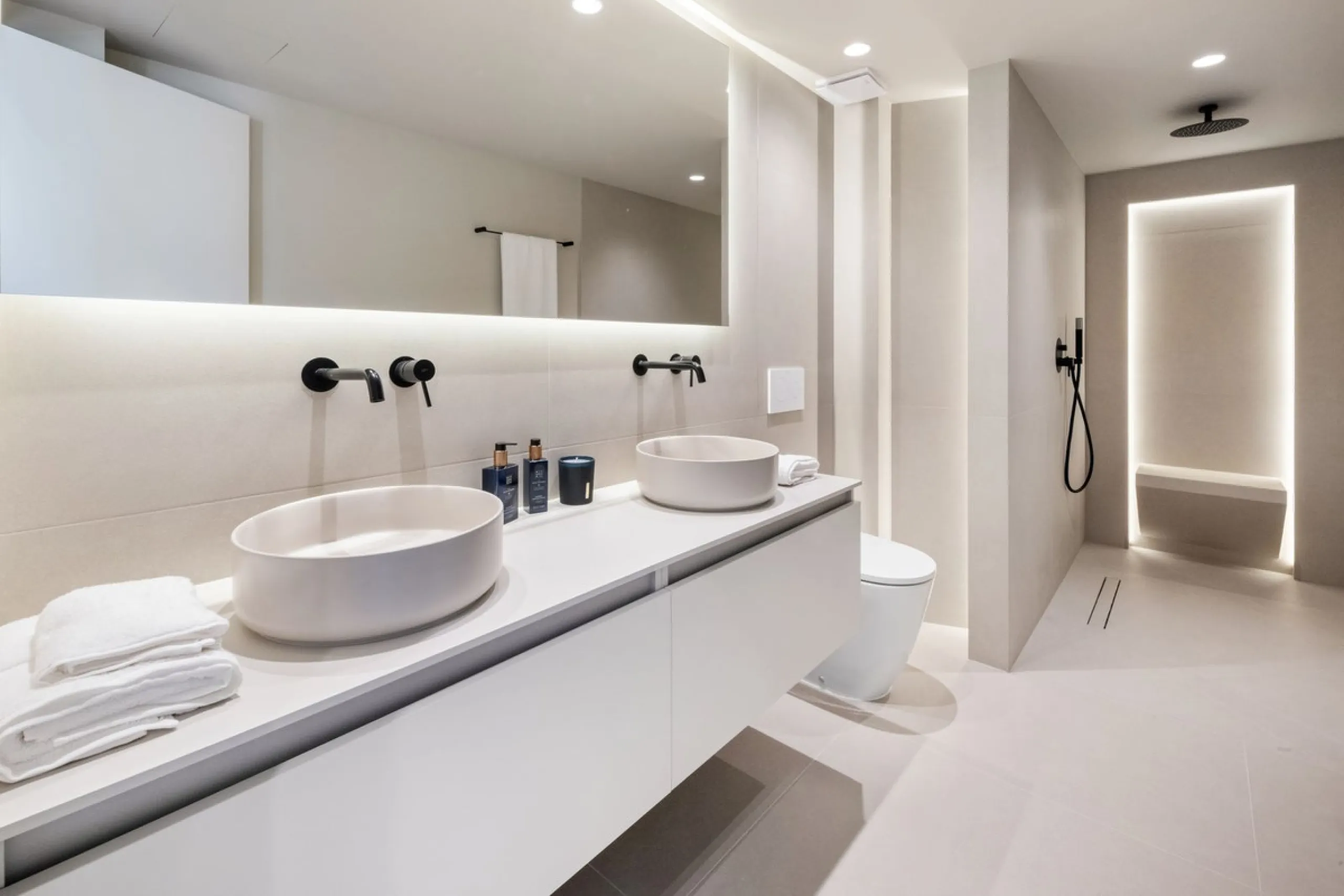 Apartment - Duplex в продаже в Benahavís, Málaga. В доме 3 спален и 4 ванных комнат. Площадь дома 167 м²