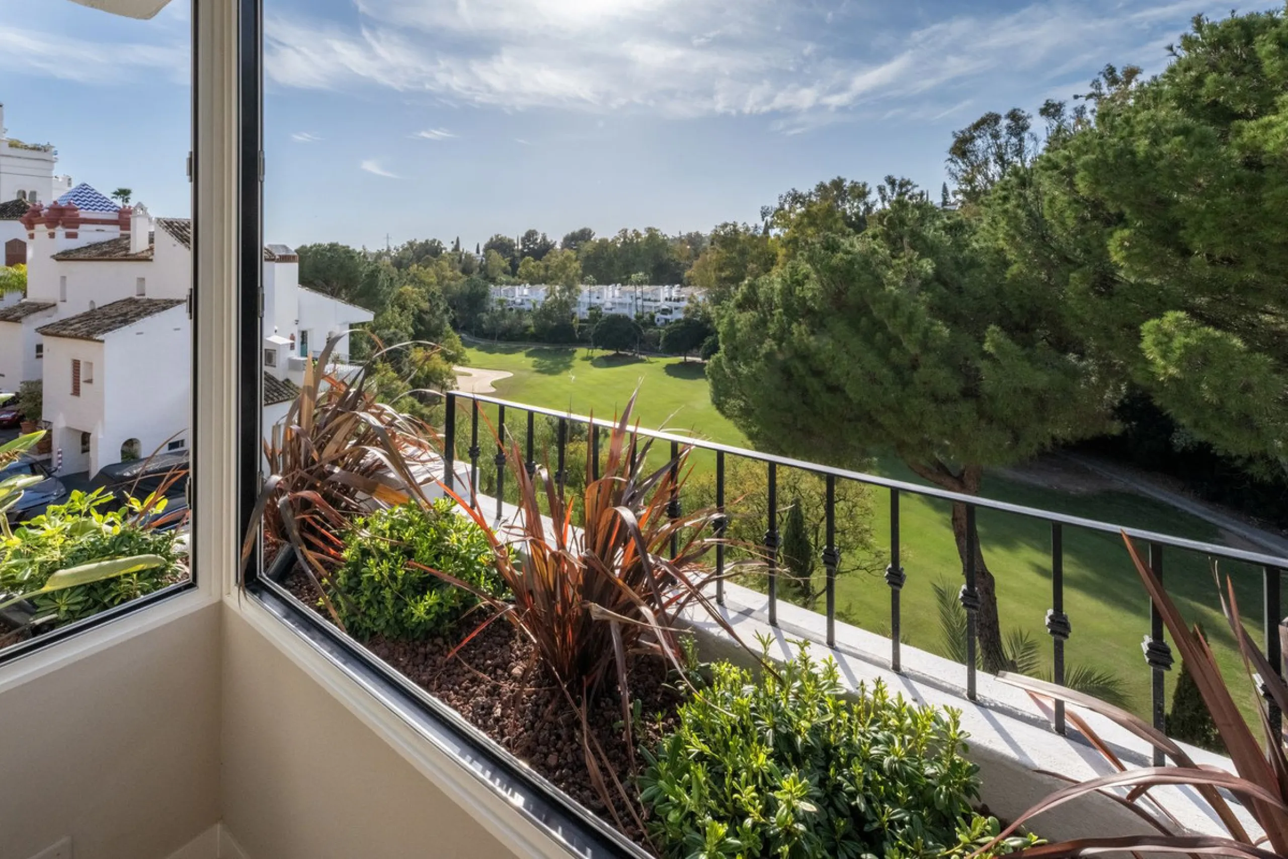 Apartment - Duplex в продаже в Benahavís, Málaga. В доме 3 спален и 4 ванных комнат. Площадь дома 167 м²