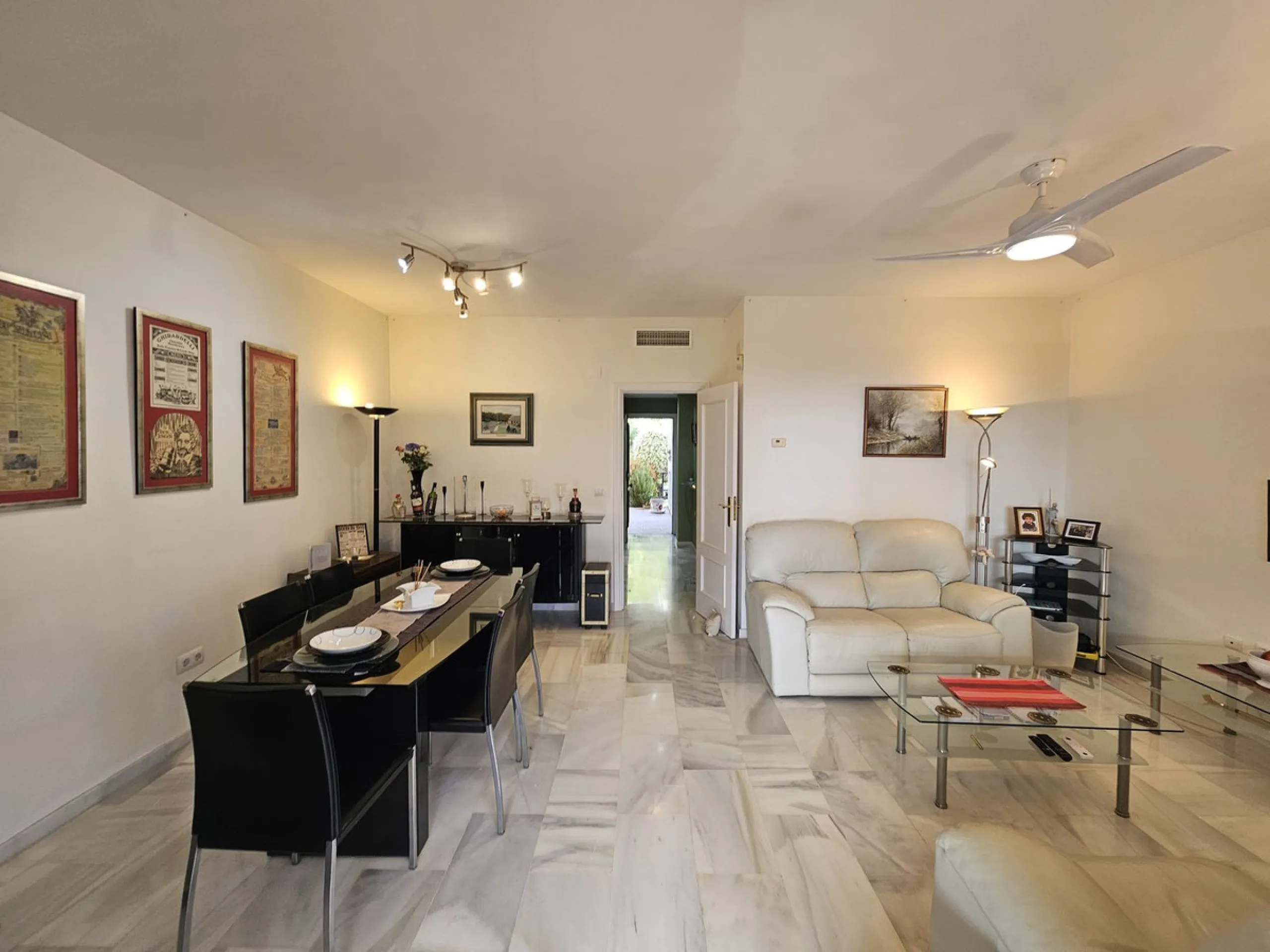 Apartment - Ground Floor Apartment в продаже в Mijas, Málaga. В доме 3 спален и 2 ванных комнат. Площадь дома 105 м²