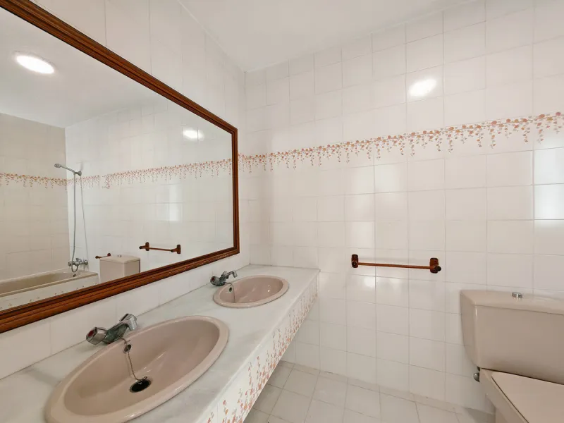 House - Townhouse в продаже в Marbella, Málaga. В доме 2 спален и 3 ванных комнат. Площадь дома 123 м². Площадь участка 175 м²