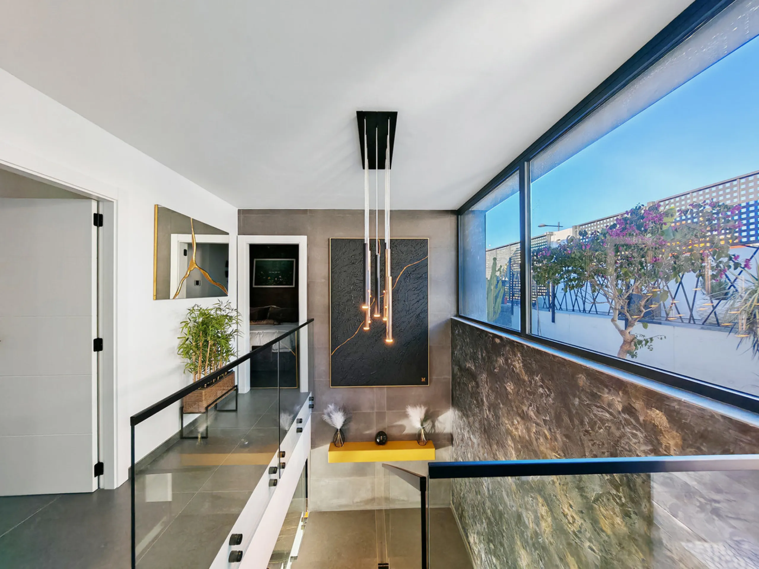 Villa for sale in Valle Romano, Estepona with 4 bedrooms, 3 bathrooms, 1 on suite bathroom, 1 toilet and with orientation west, with private swimming pool, private garage (1 parking spaces) and private garden. Regarding property dimensions, it has 316 m² 