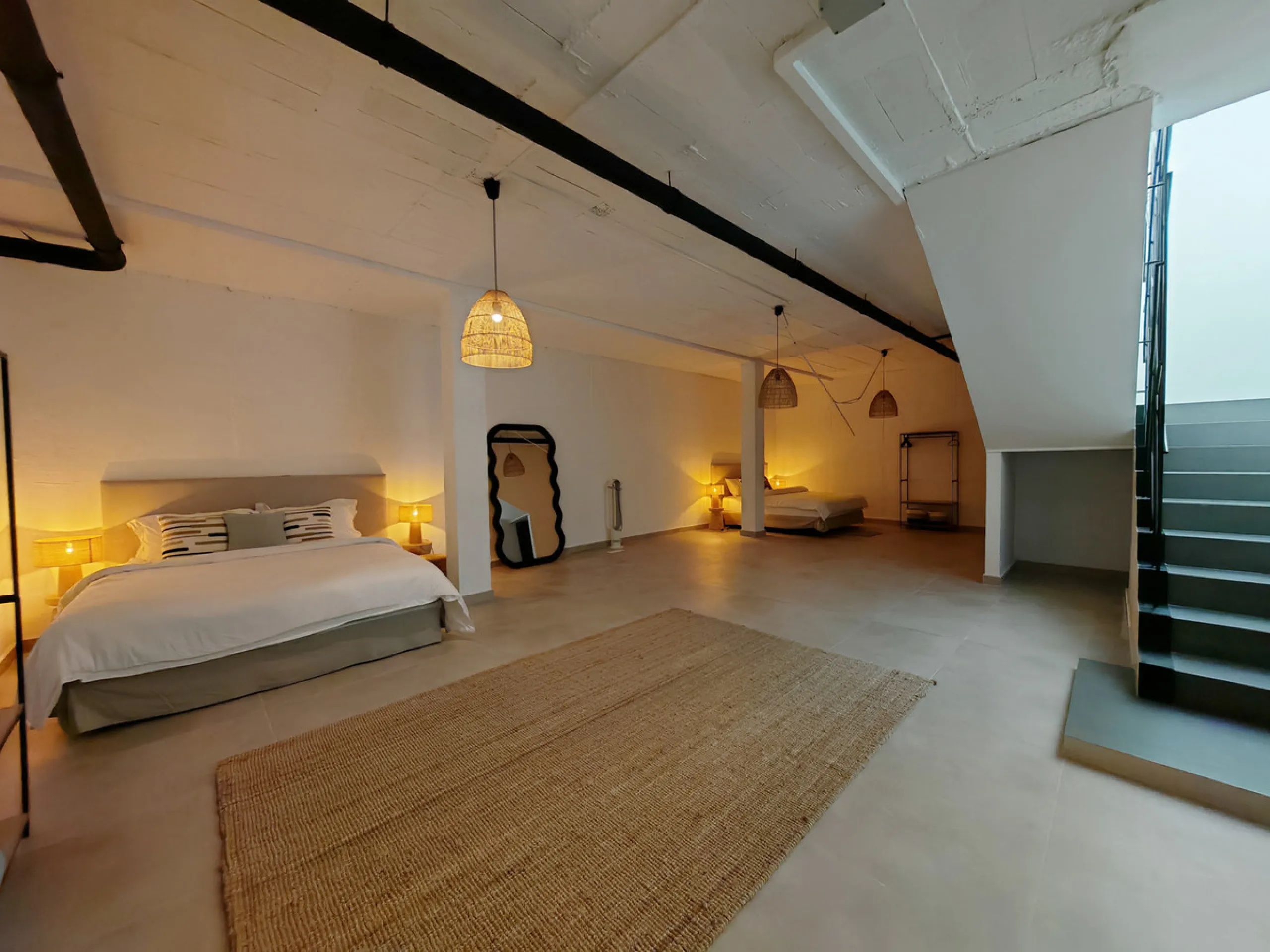 House - Detached Villa в продаже в Estepona, Málaga. В доме 4 спален и 4 ванных комнат. Площадь дома 316 м². Площадь участка 495 м²