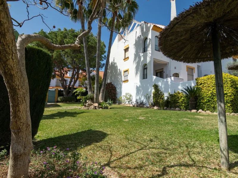 Exclusive Townhouse in Seghers, Estepona, Just Steps from the Sea