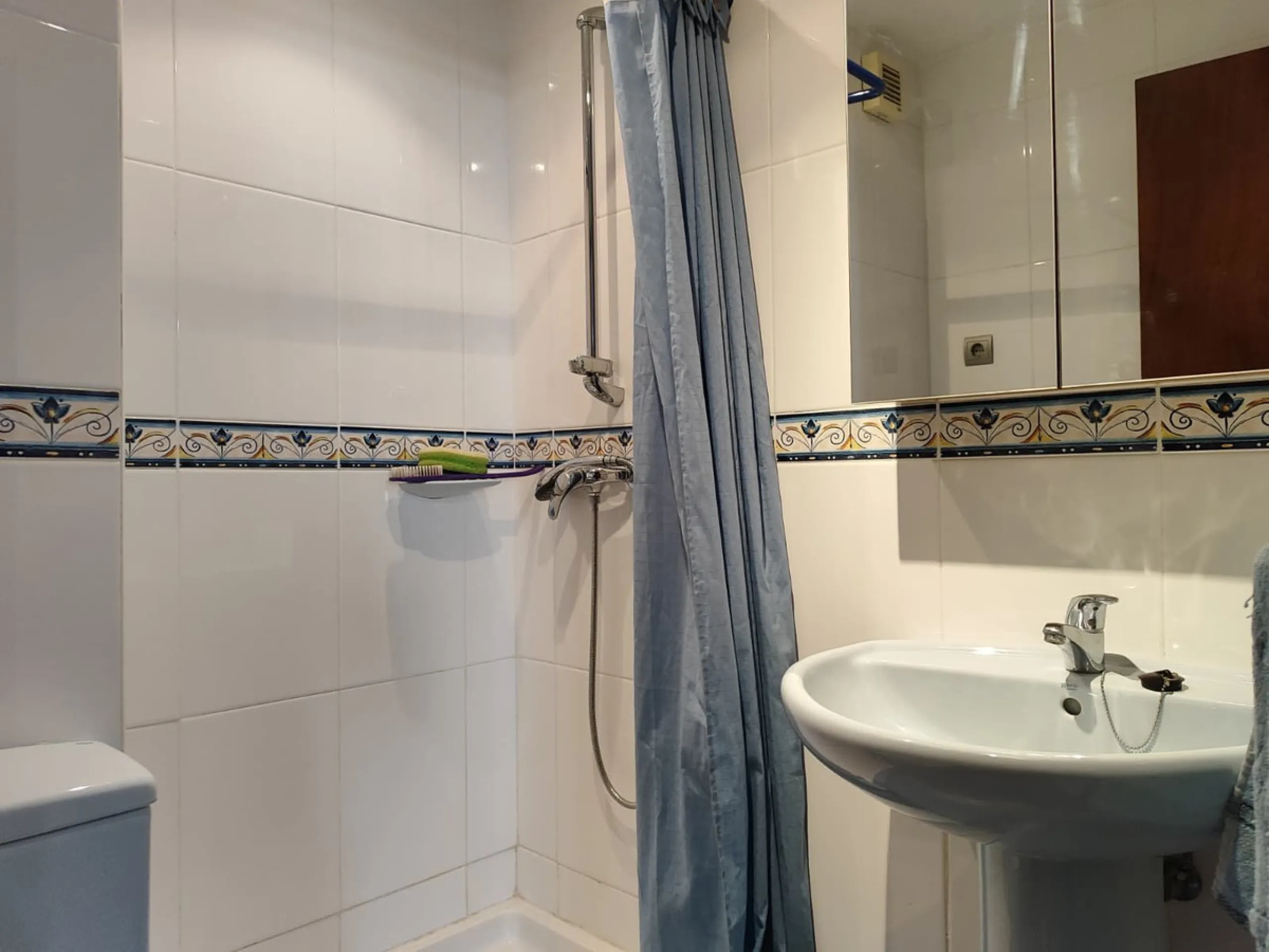 ???? Spacious 3-Bedroom Apartment with Terrace – Torremolinos, Loma de los Riscos
