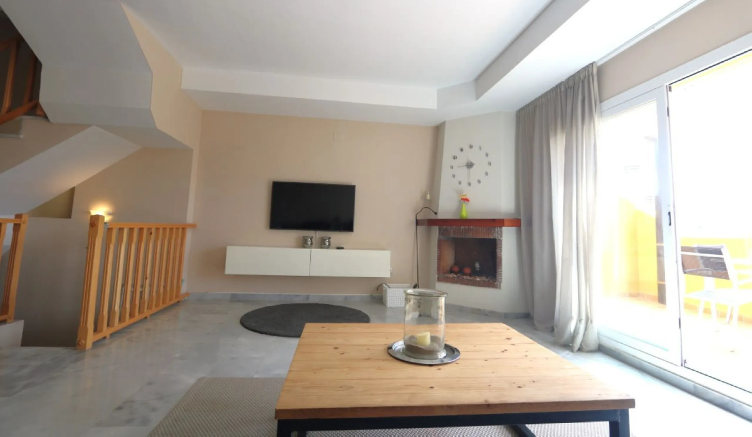 Very nice townhouse in Torreblanca with spectacular views of the sea and the city!