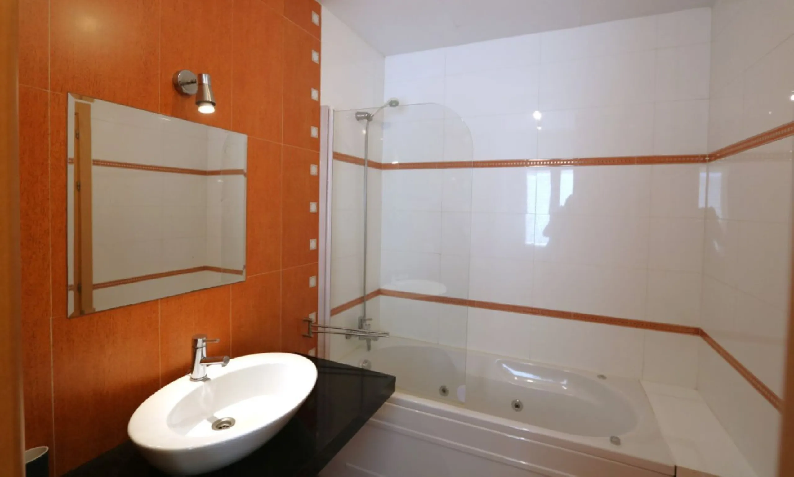 Very nice townhouse in Torreblanca with spectacular views of the sea and the city!
