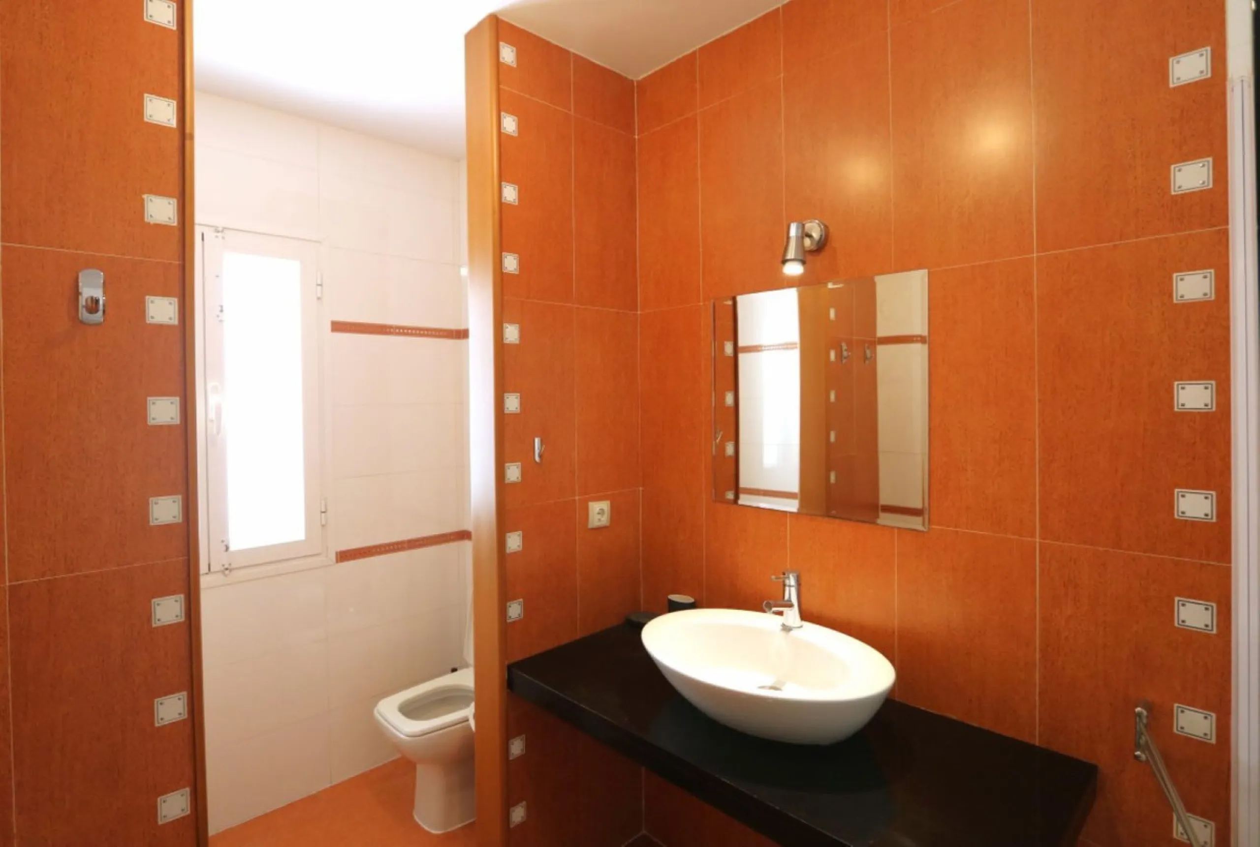 Very nice townhouse in Torreblanca with spectacular views of the sea and the city!