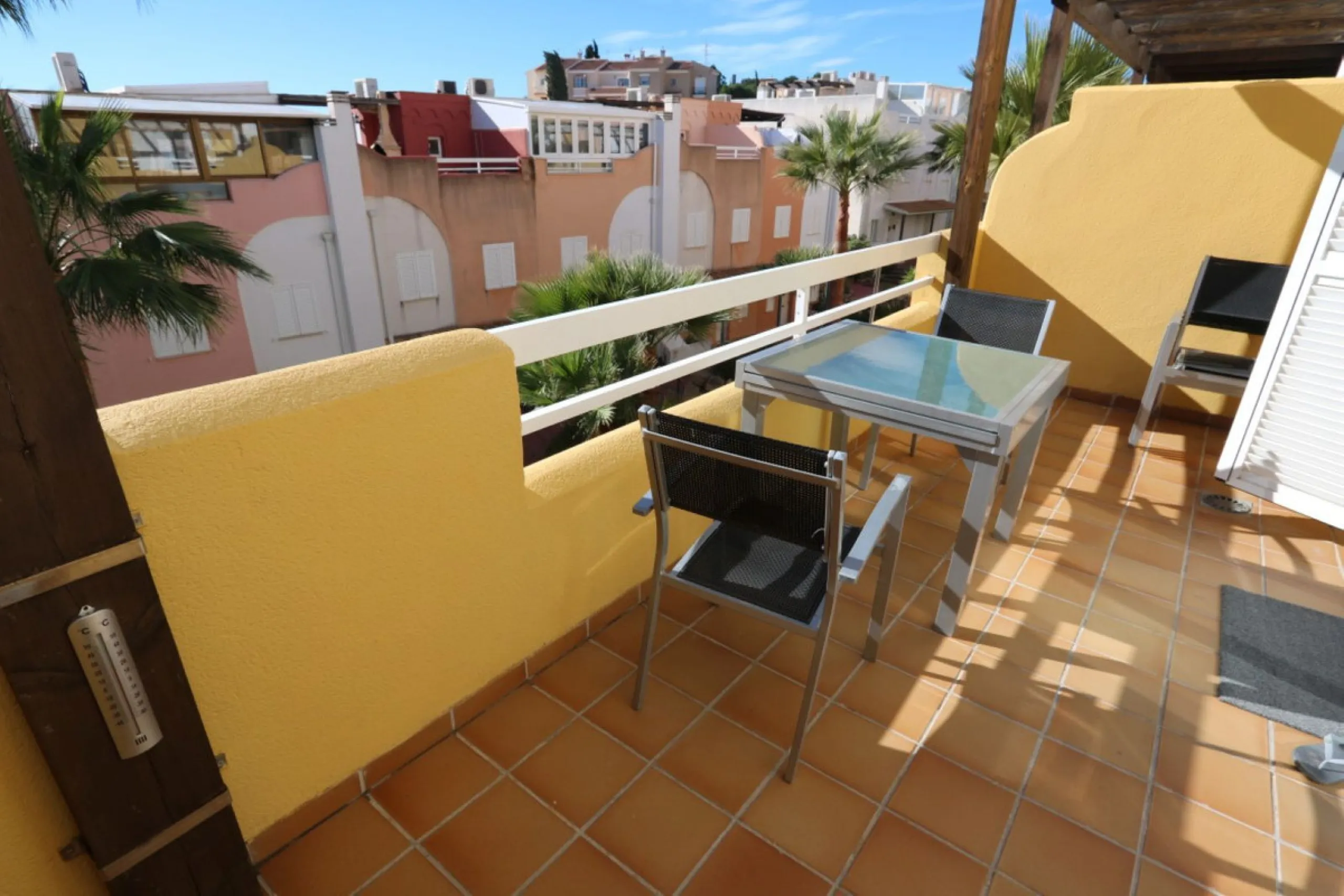 Very nice townhouse in Torreblanca with spectacular views of the sea and the city!