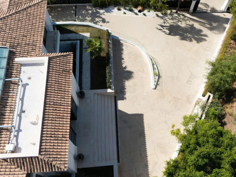 Möblierte Luxusvilla mit Meer- und Bergblick in Benahavís