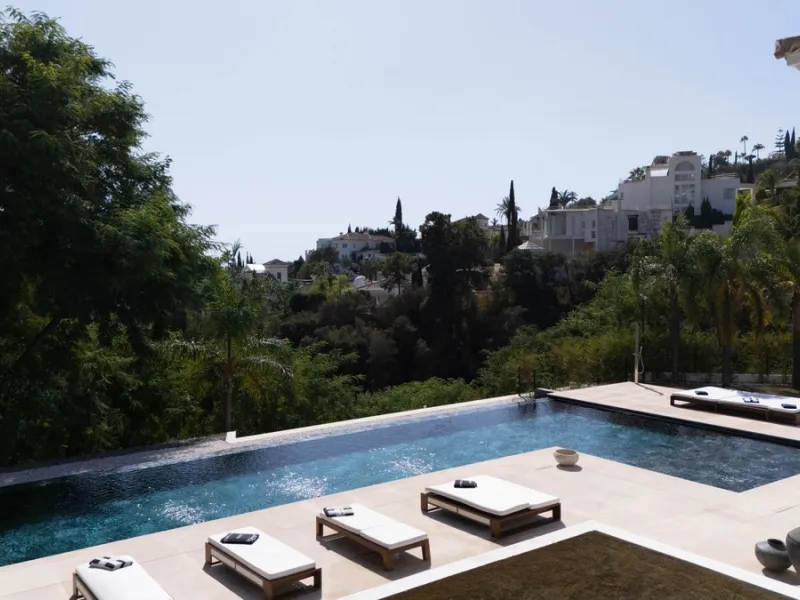 Möblierte Luxusvilla mit Meer- und Bergblick in Benahavís
