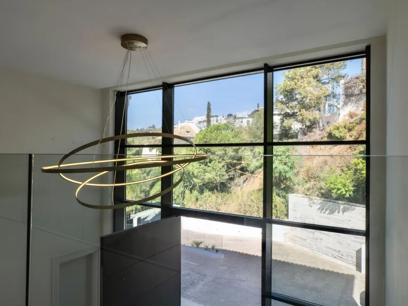 Möblierte Luxusvilla mit Meer- und Bergblick in Benahavís