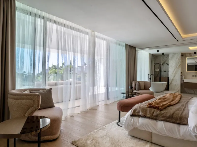 Möblierte Luxusvilla mit Meer- und Bergblick in Benahavís