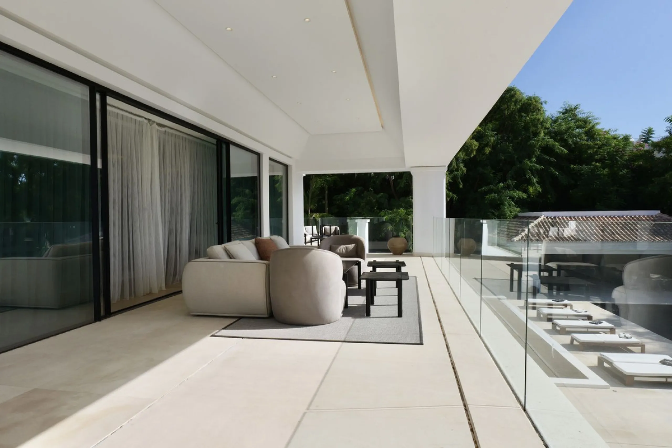 Möblierte Luxusvilla mit Meer- und Bergblick in Benahavís