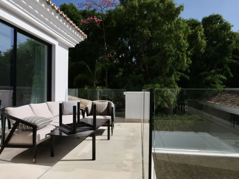 Möblierte Luxusvilla mit Meer- und Bergblick in Benahavís