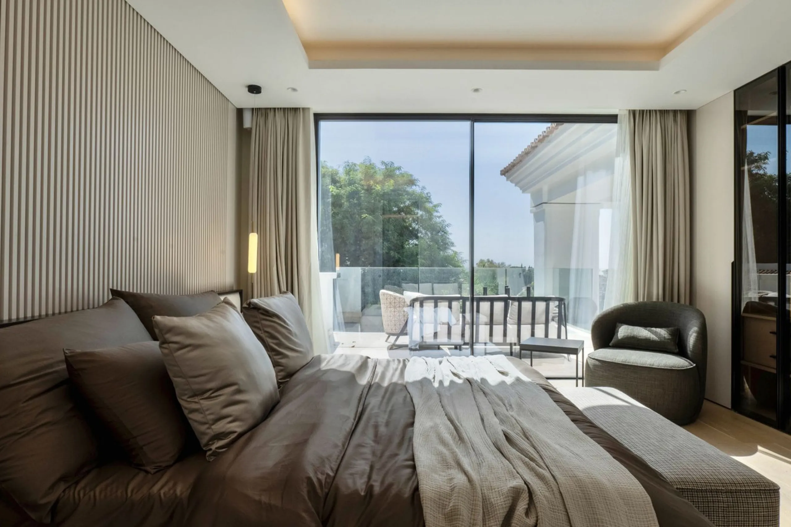 Möblierte Luxusvilla mit Meer- und Bergblick in Benahavís