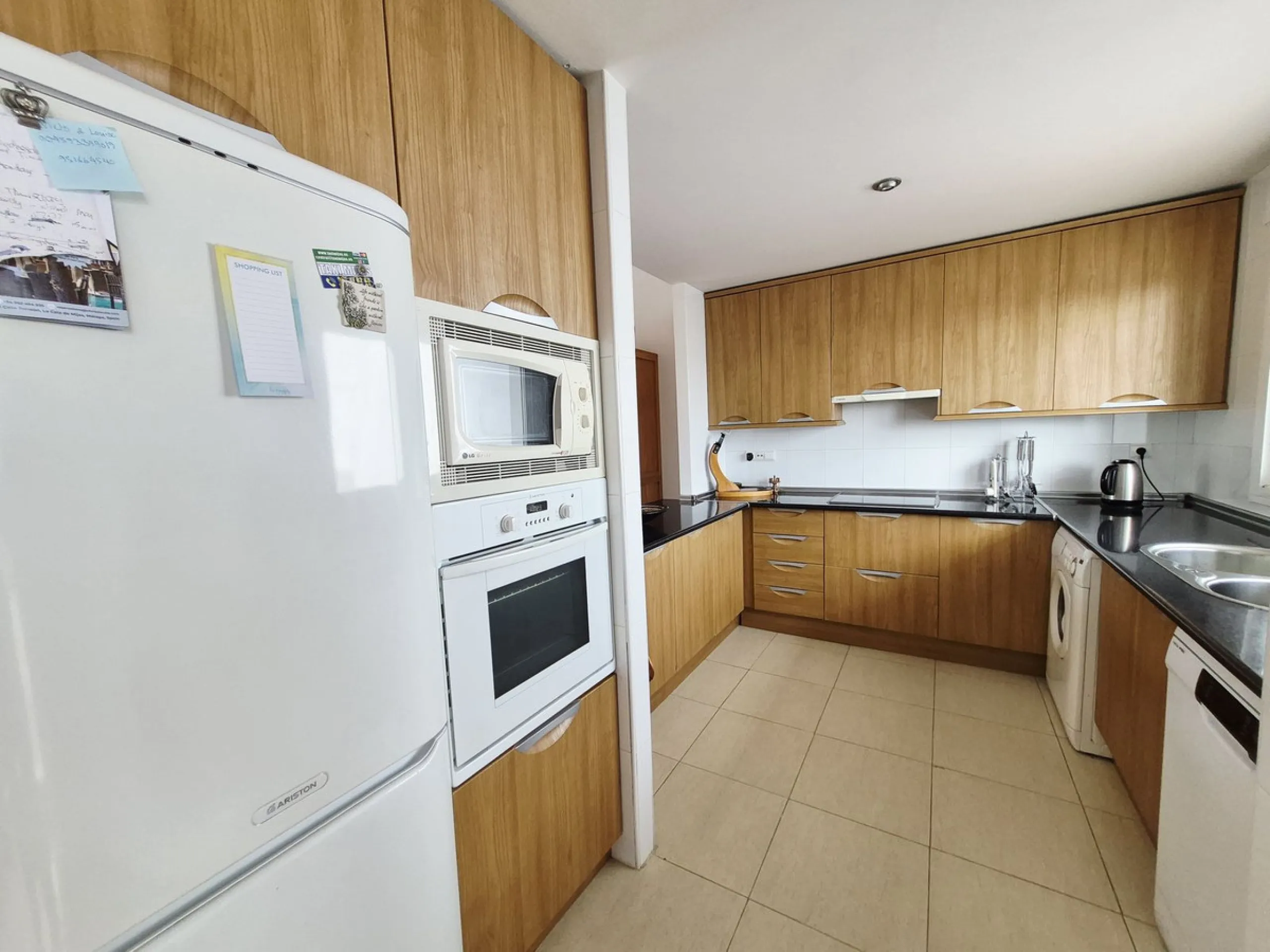 ABSOLUTELY STUNNING PENTHOUSE WITH MAGNIFICENT VIEWS AND A UNIQUE URBAN LOFT-STYLE DESIGN WITH PRIVATE LIFT ENTRY DIRECTLY INTO THE APARTMENT. FROM THE MOMENT YOU ENTER THE APARTMENT YOU NOTICE THE INCREDIBLE LIGHT AND SENSE OF SPACE CREATED BY THE DOUBLE