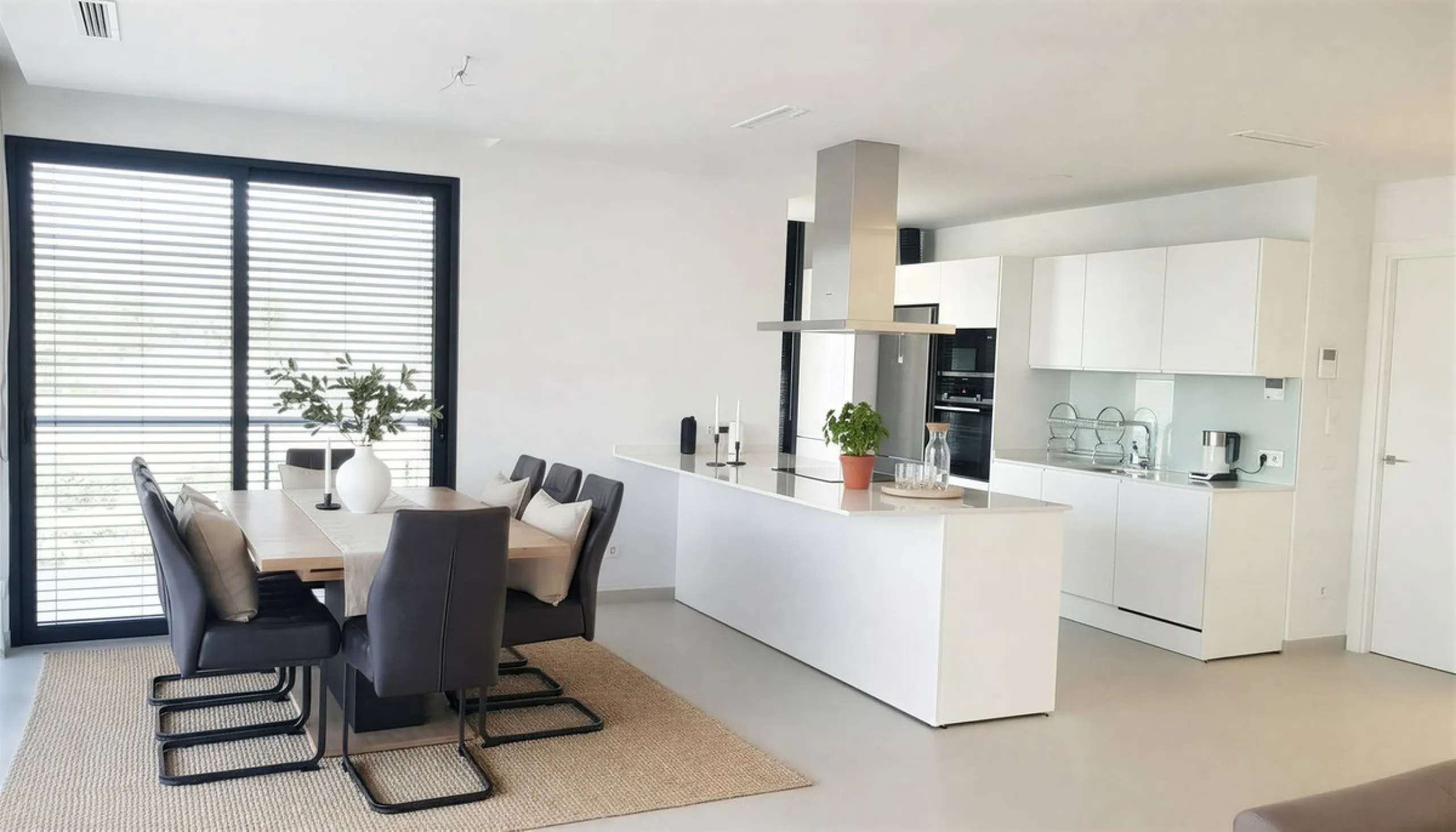 Discover modern Mediterranean living at its finest in this beautifully designed 4-bedroom, 3-bathroom luxury villa, ideally located in the sought-after area of La Duquesa on the Costa del Sol. Offering an enviable blend of elegant architecture, spacious i