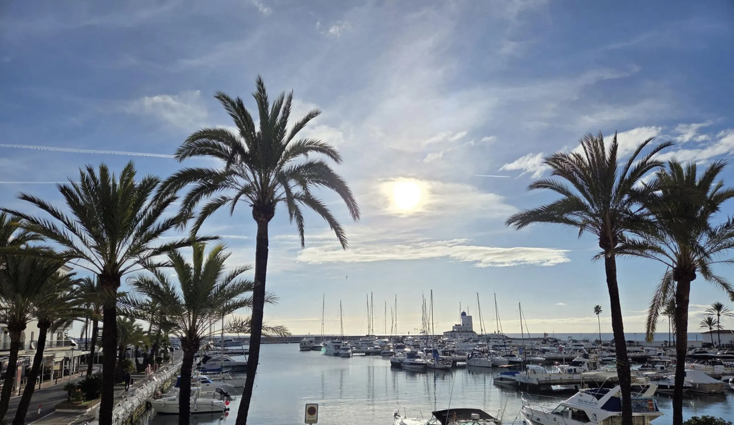 Discover modern Mediterranean living at its finest in this beautifully designed 4-bedroom, 3-bathroom luxury villa, ideally located in the sought-after area of La Duquesa on the Costa del Sol. Offering an enviable blend of elegant architecture, spacious i