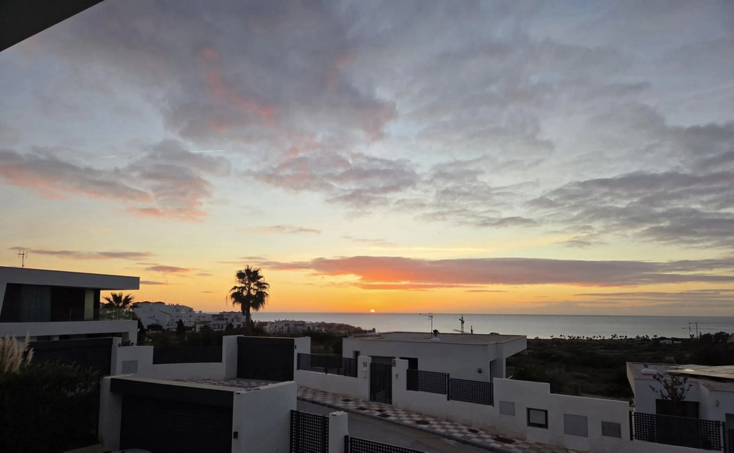 Discover modern Mediterranean living at its finest in this beautifully designed 4-bedroom, 3-bathroom luxury villa, ideally located in the sought-after area of La Duquesa on the Costa del Sol. Offering an enviable blend of elegant architecture, spacious i