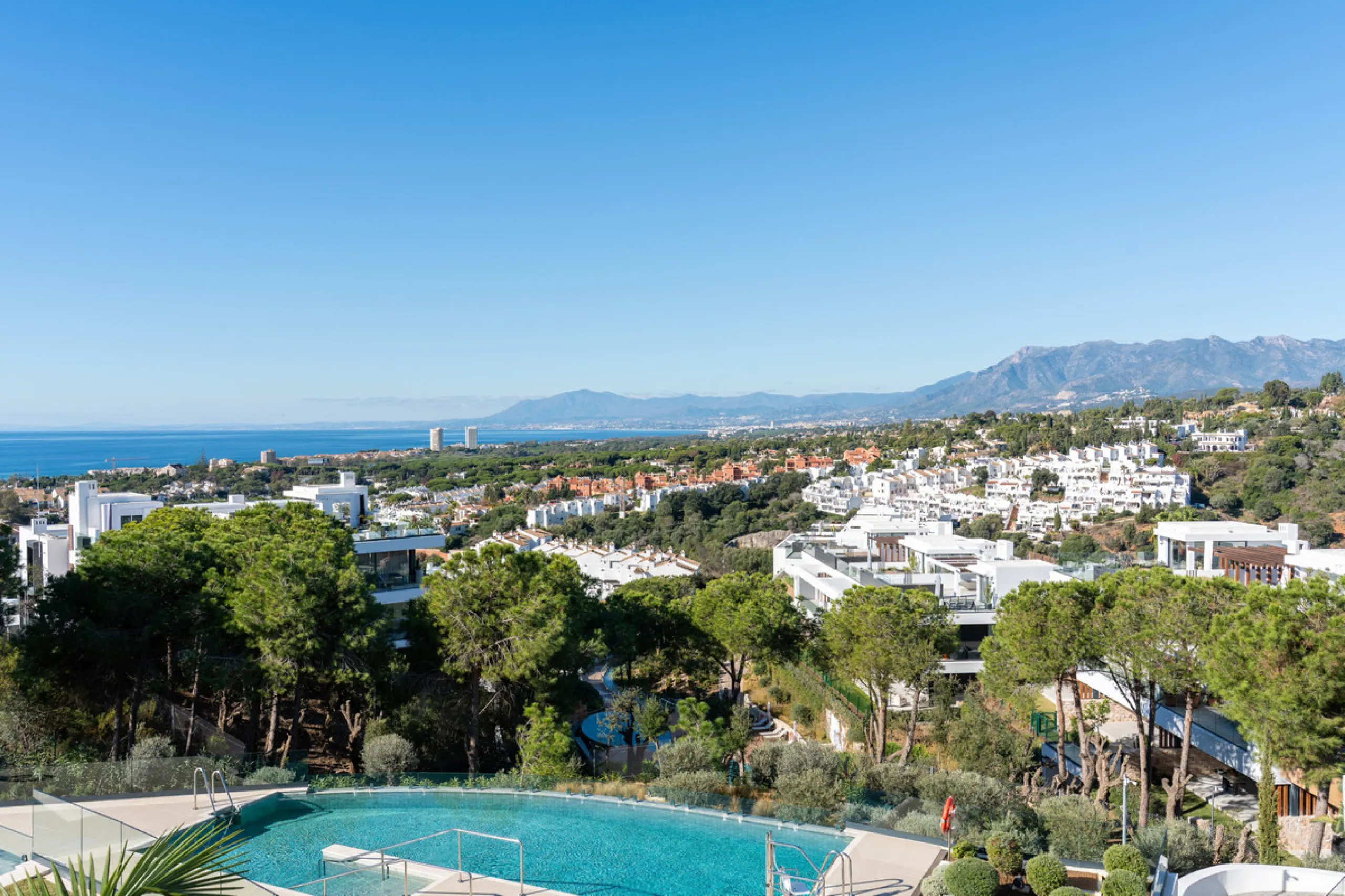 Apartment - Middle Floor Apartment в продаже в Marbella, Málaga. В доме 3 спален и 2 ванных комнат. Площадь дома 169 м²